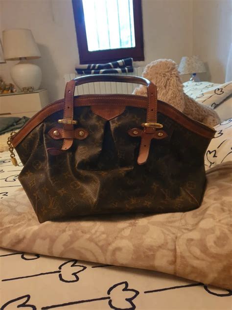 Come riconoscere se una borsa Louis V